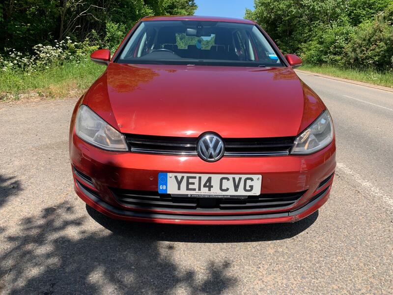 VOLKSWAGEN GOLF