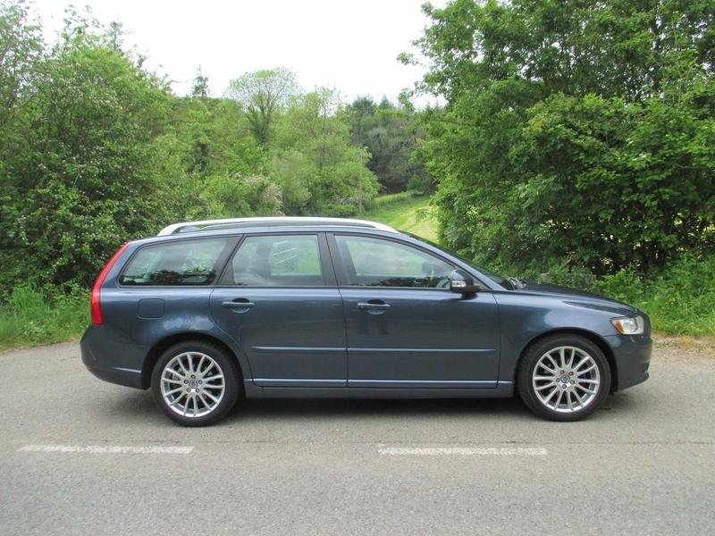 VOLVO V50