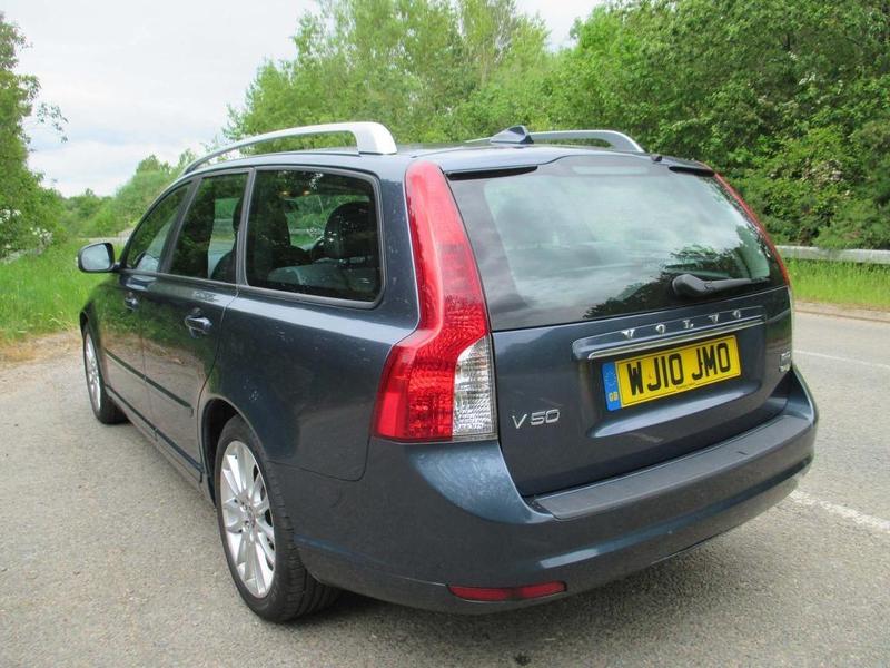 VOLVO V50