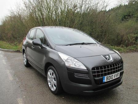 PEUGEOT 3008 HDi 110 Active