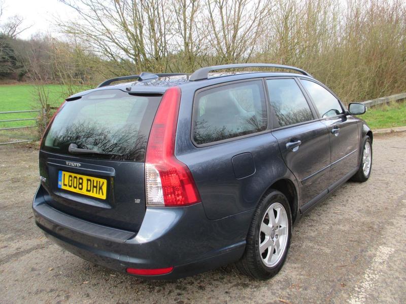 VOLVO V50