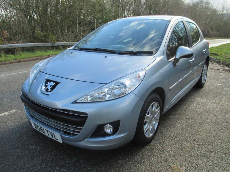 PEUGEOT 207