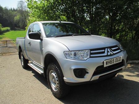 MITSUBISHI L200 2.5 DI-D CR 4Life Club Cab 4WD 2dr