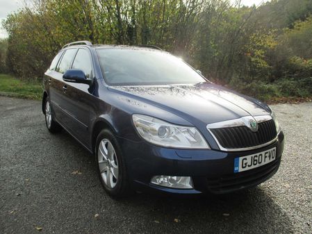 SKODA OCTAVIA 1.6 TDI CR Elegance 5dr