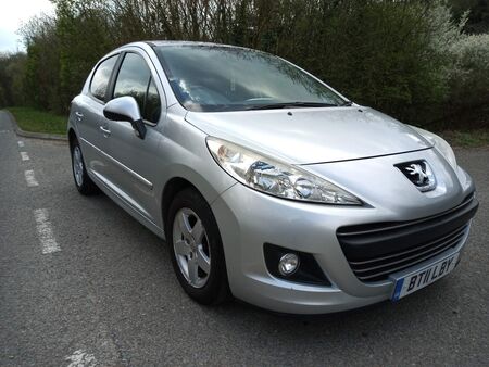 PEUGEOT 207 1.4 VTi Sport 5dr