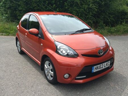 TOYOTA AYGO 1.0 VVT-i Fire 5dr