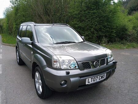 NISSAN X-TRAIL 2.5i Aventura 5dr